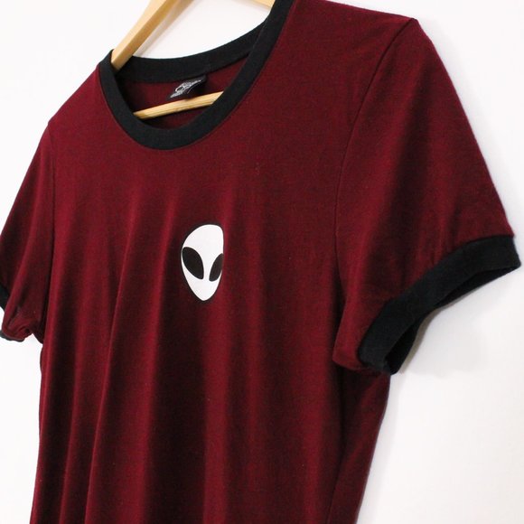 *Empyre Maroon Alien Graphic T Shirt - Picture 6 of 7